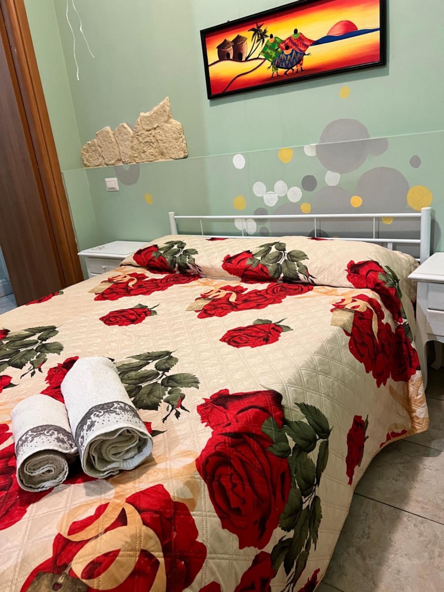 MyHouse 3 - Piccolo appartamento Grande comfort su Catania Esterno foto